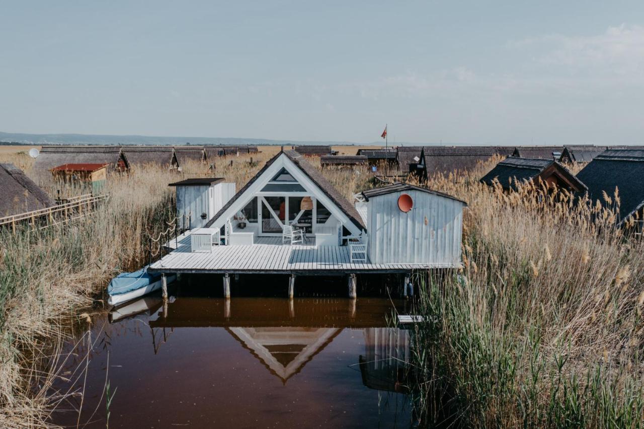 רוסט Seehuette Neusiedlersee - Strandhaus, Elektroboot Inklusive מראה חיצוני תמונה